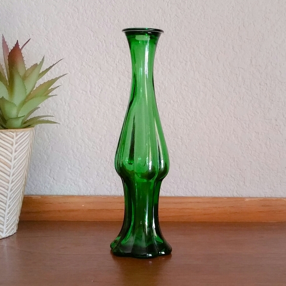 Vintage Avon Emerald Green Glass Bud Vase
